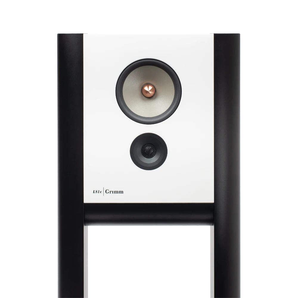 Enceinte active Grimm Audio LS1c en finition blanche sur fond transparent