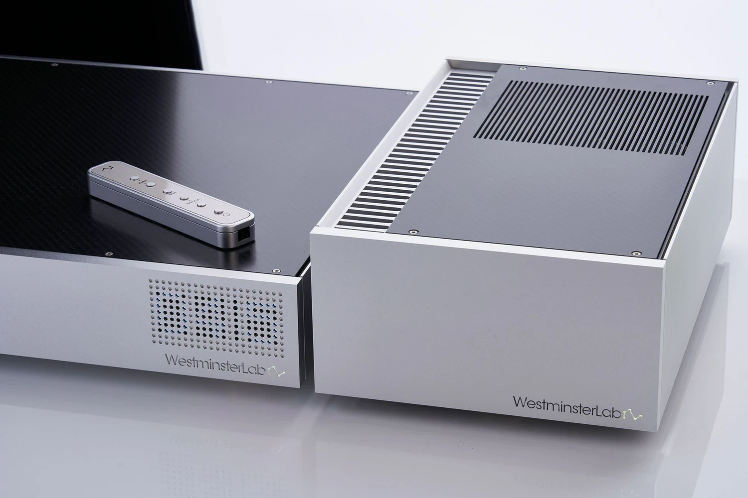 HIFI Statement sur le préampli Quest et les amplis mono Rei de WestminsterLab 02