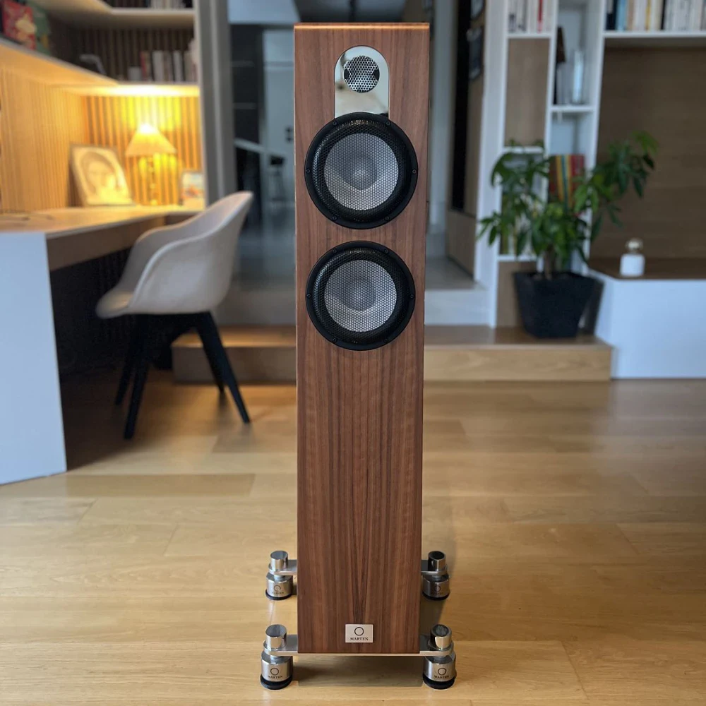 Enceinte Marten Parker Trio en finition Walnut Mate vue de face