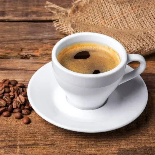 Icône avec une feuille de papier qui symbolise un article, un test ainsi qu'une plume qui désigne une reviews, un article de test traduit ou non par 1877