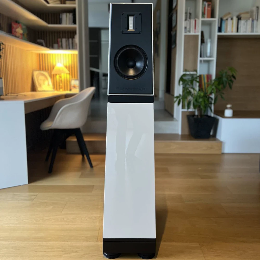 Enceinte Verity Audio Florestan laquée blanc vue de face