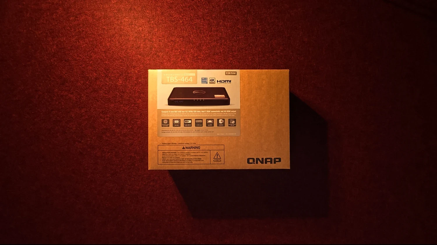 Boite carton du serveur QNAP TBS-464