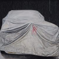 CAR 
 oil on canvas, 200x200cm