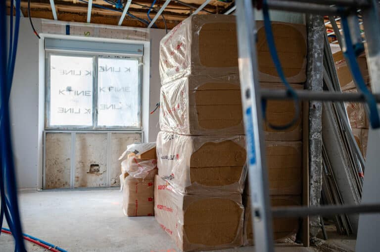 Experts en isolation, traitement de charpente, mérule & humidité