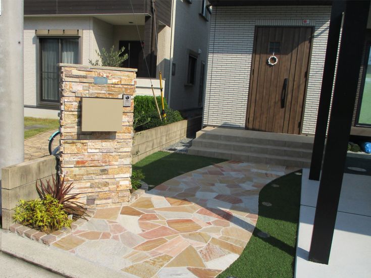 玄関アプローチ