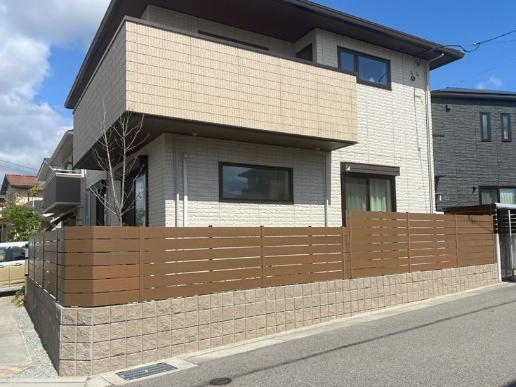 目隠しフェンス