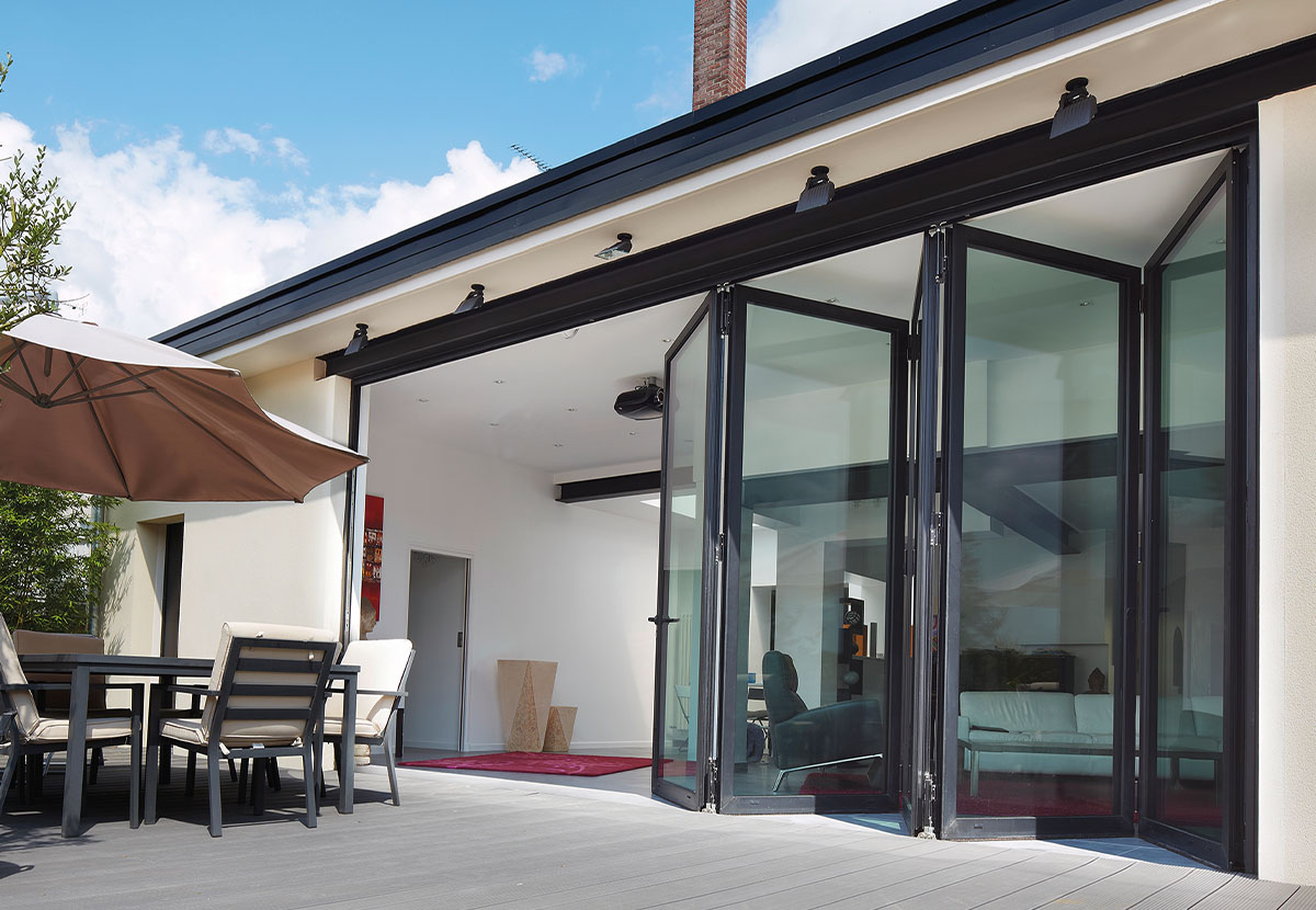 Reynaers CF77 bifold door