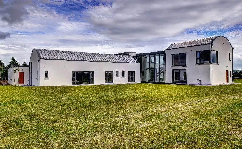 3 New “Transforming Timber Aluminium Curtain Walls …. let the light come flooding in!