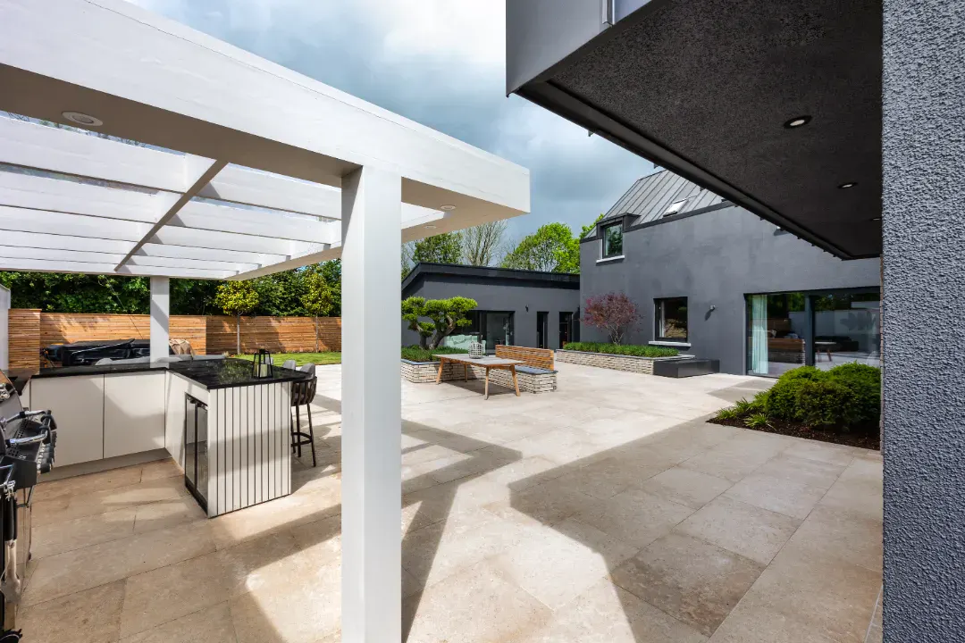 outdoor area of ballyorban