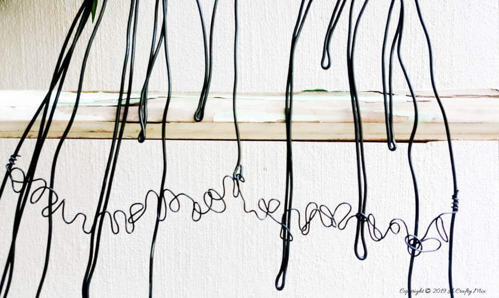 Bending the wire to make ruffles with video tutorial #WireArt #DIYTutorial #WallDecor