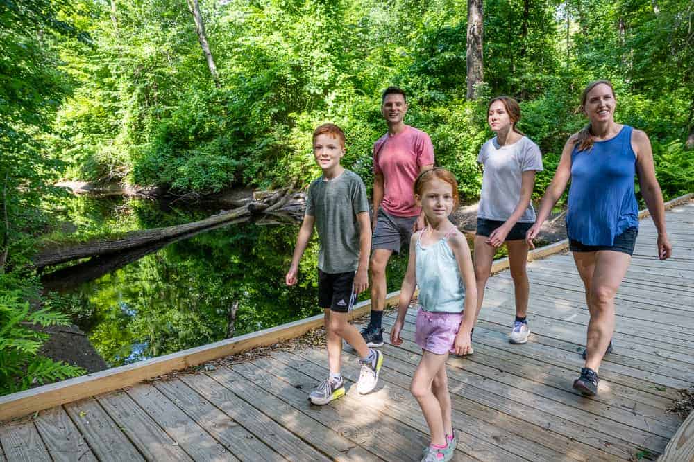 Eastern Slope Inn nature trail family walk