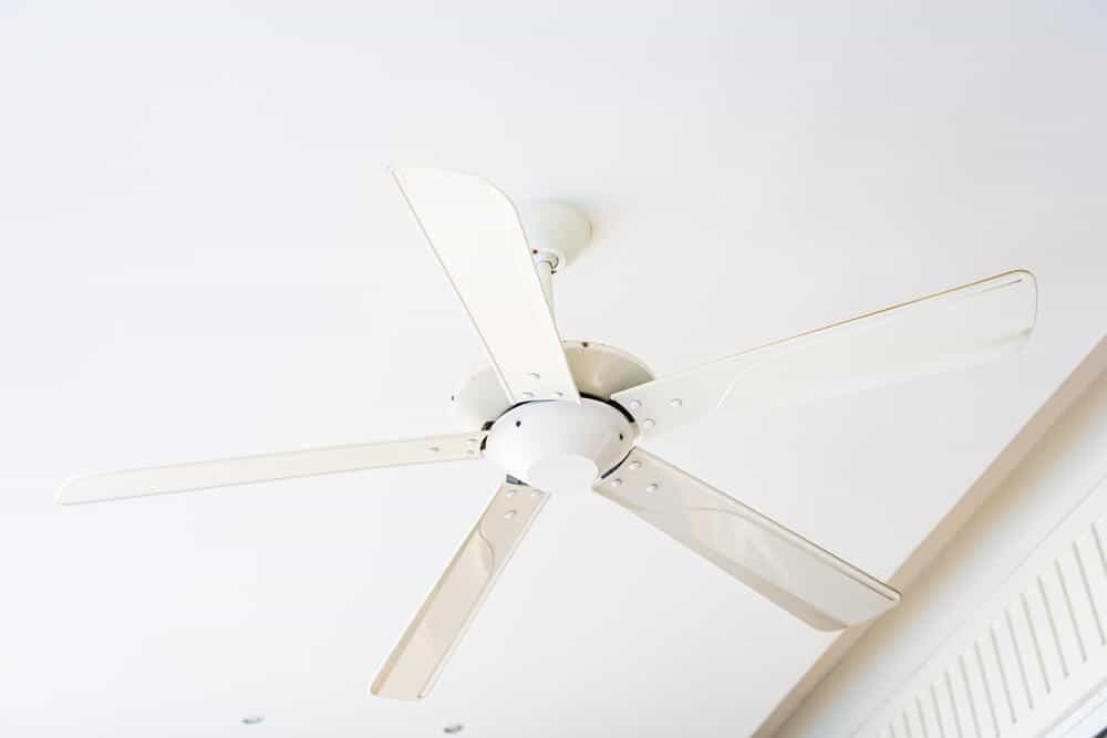 Energy Efficient Ways To Beat The Heatwave - ceiling fan