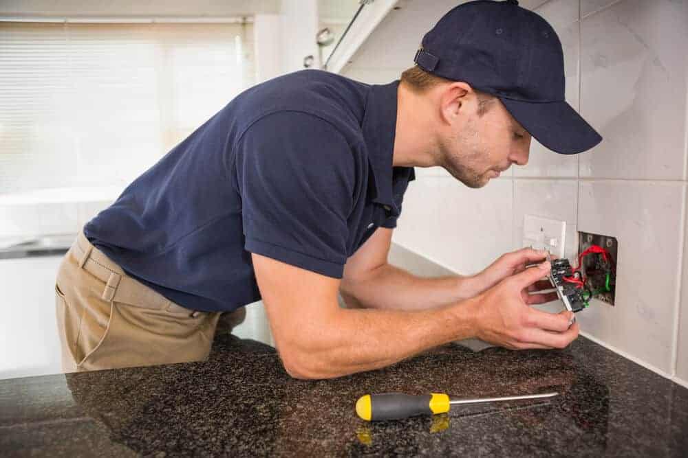 Top Ways To Lower Your Electricity Bill
