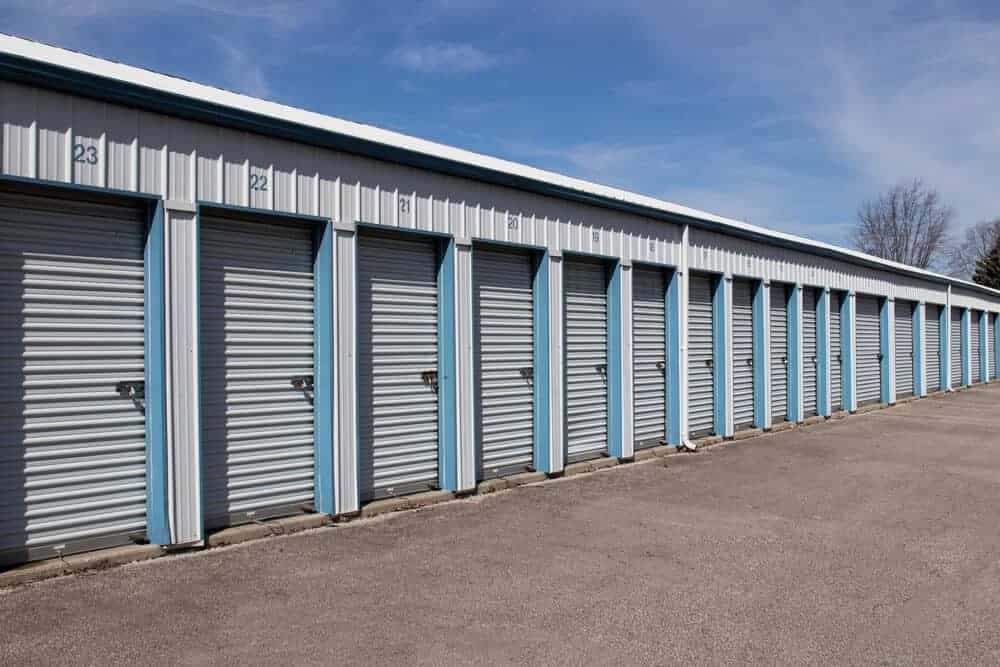 the Benefits of 24 Hour Storage Facilities