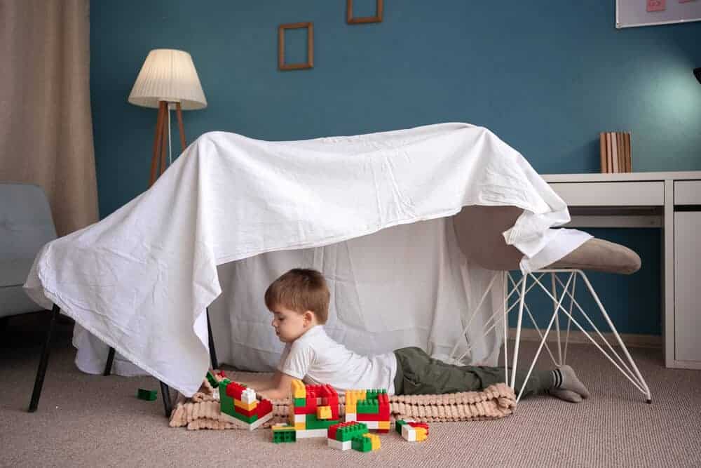 rainy day activity - making a living room den