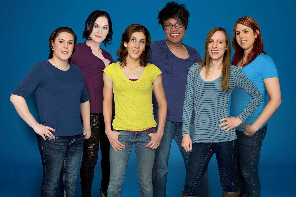 Robyn, Aiyana, Jaimie, Macy, Kassidy and Chloe.