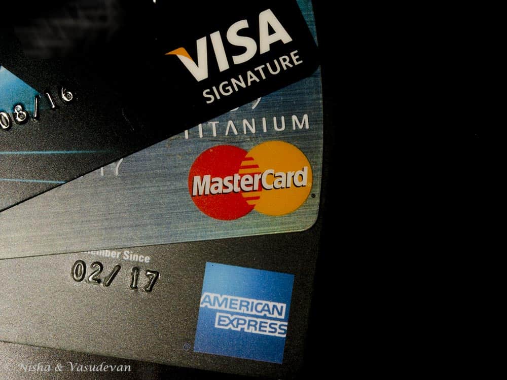 How to Manage Finances while Travelling