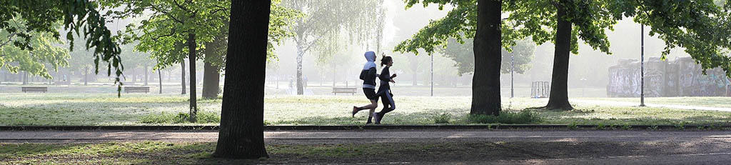 Jogging_Couple_02 Chester University Student Coronavirus Covid 19