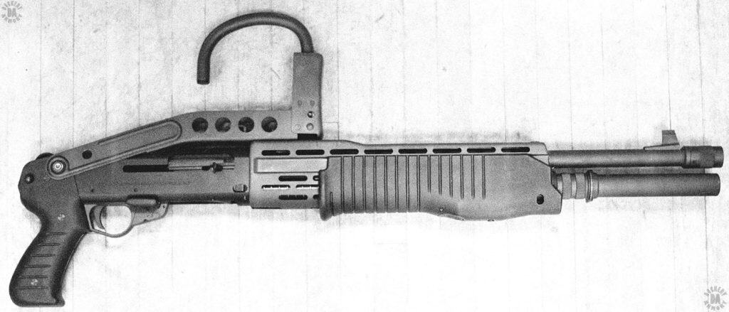 SPAS-12 (Special [Sporting] Purpose Automatic Shotgun) — photo 1