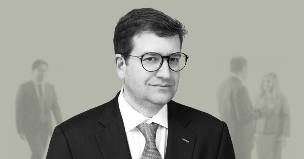 Profile Debt Lawyer Leaves Kirkland for Simpson Thacher