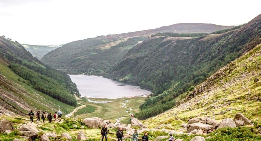 Ireland-Dublin-Glendalough-Lake-Wicklow-mountains-1024x553