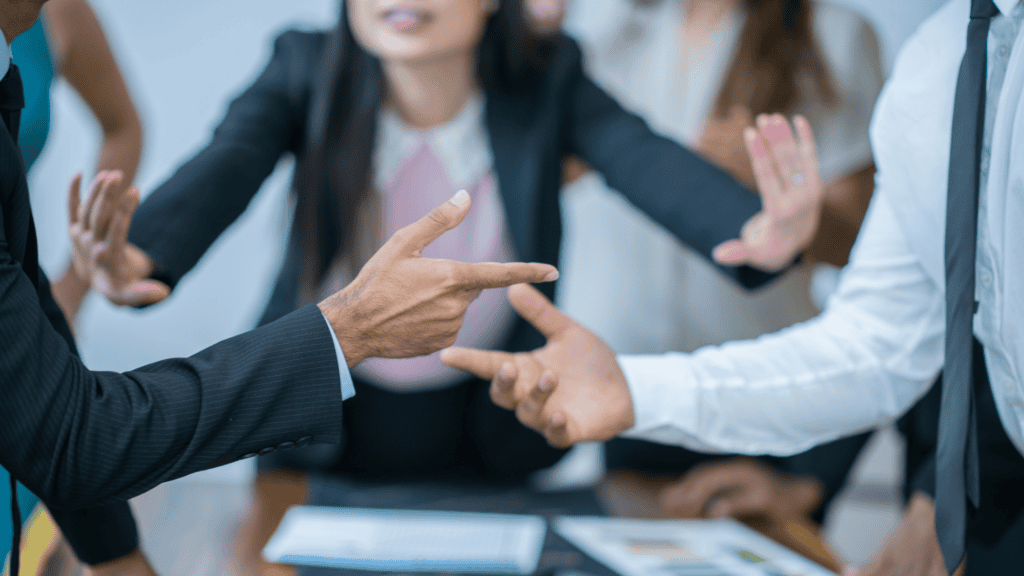 A mediator separating arguing parties