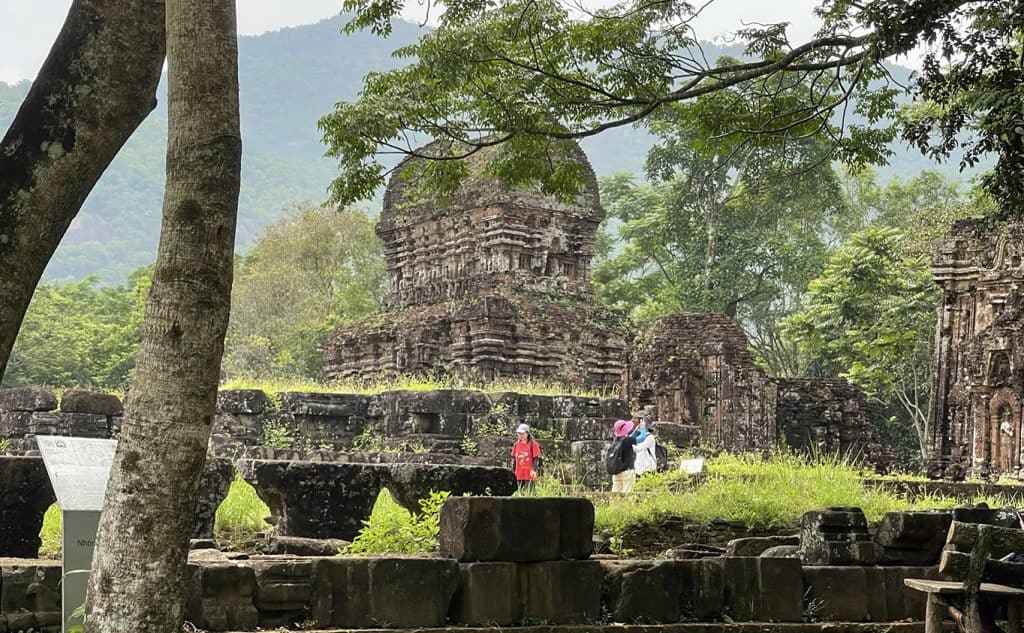 Hai Van Pass: stop at My Son Sanctuary