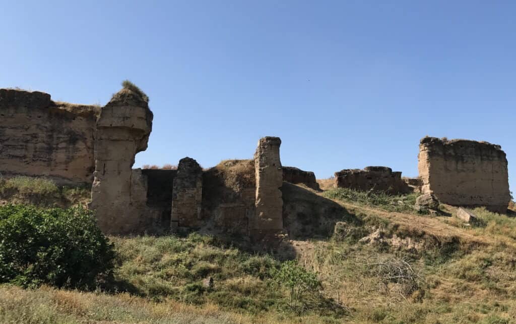 Lora del Río - LoradelRio.NeT - Firmada el acta de replanteo de la 1ª Fase del proyecto de 'Restauración de la muralla del Castillo de Lora del Río' Restos del Castillo de Lora del Río