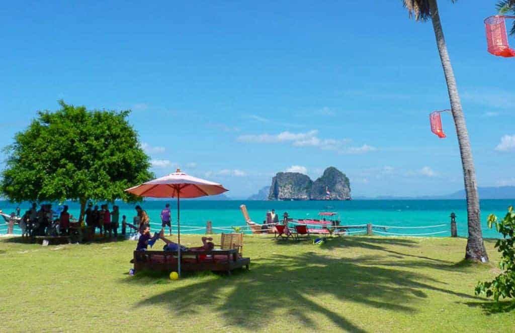 Koh Ngai - Beautiful Places in Thailand