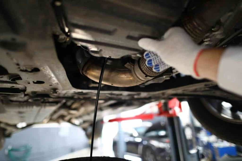 Black Engine Oil Symptoms