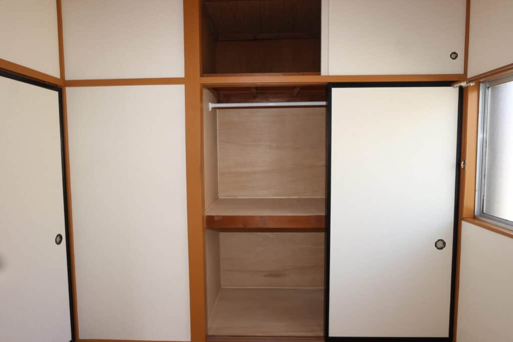 洋室(北)収納