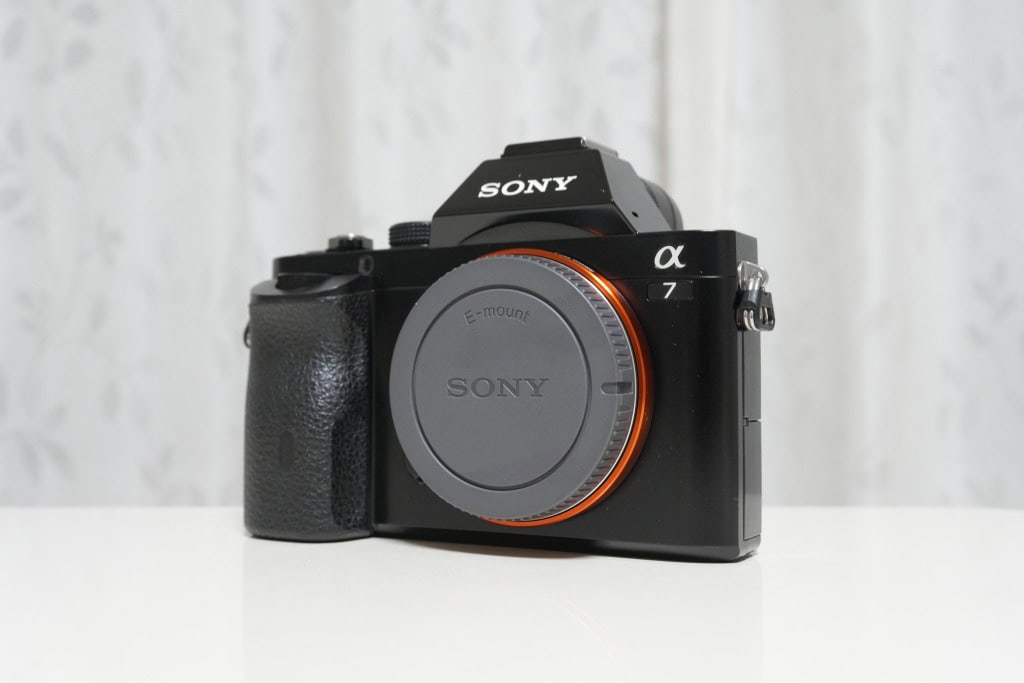 Sony a7IV シャッター数<18000回 Sony a7IV シャッター数<18000回 デジタルカメラ