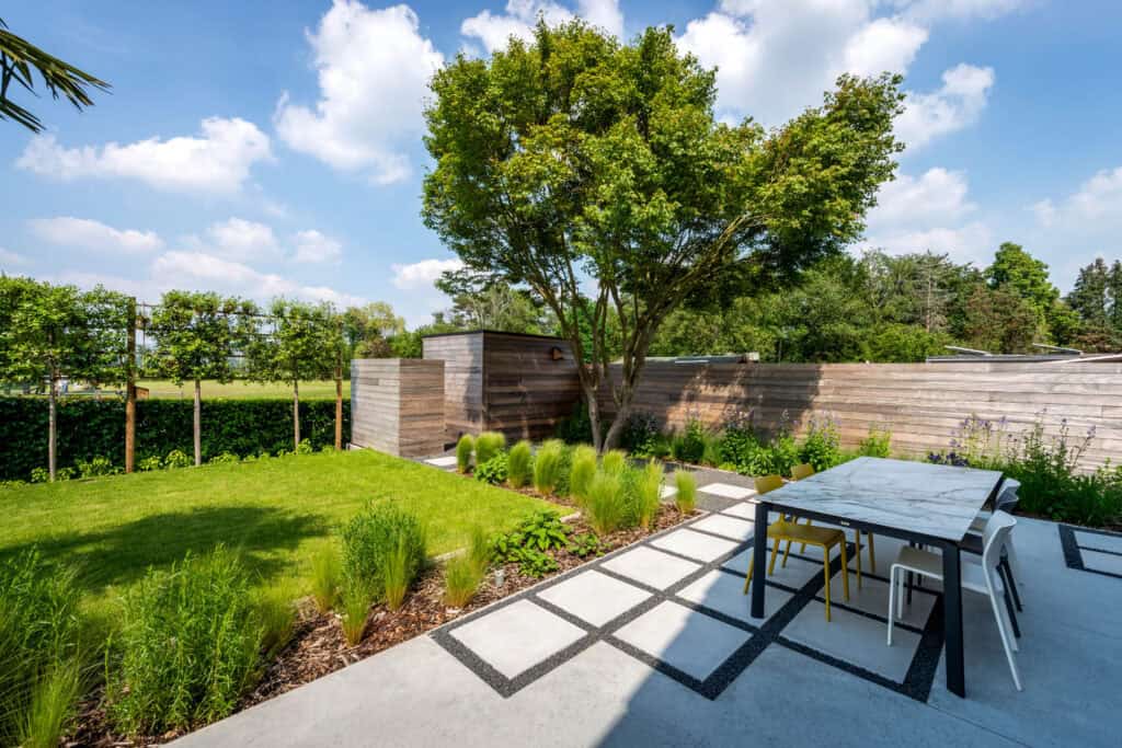 Tuinrenovatie in mediterraanse stijl door Concept Gardens