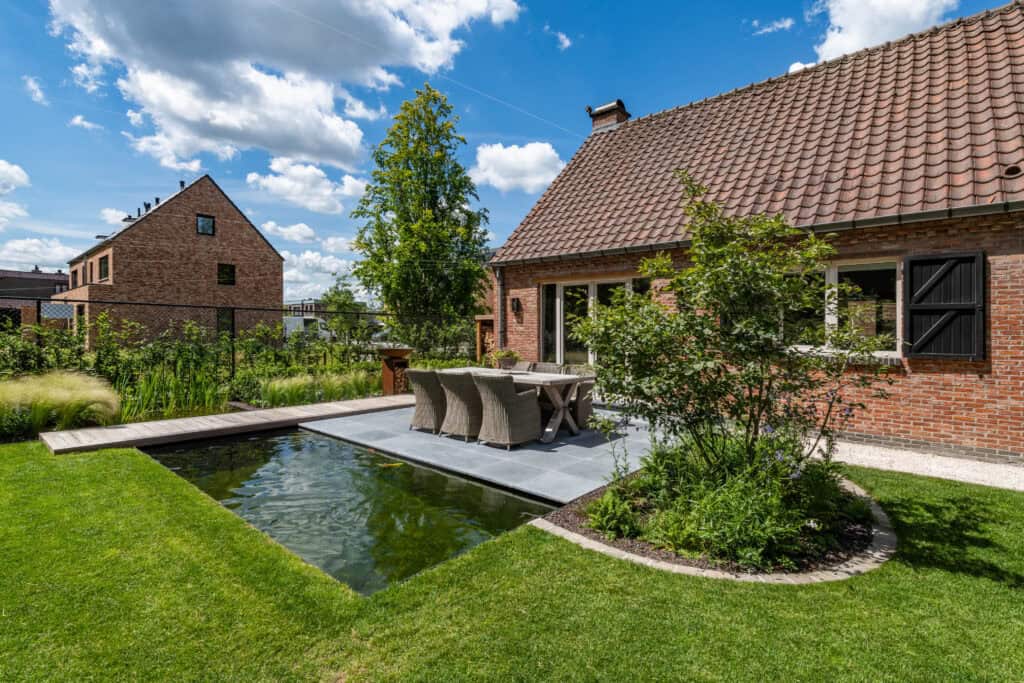 Totaalrenovatie hoevetuin door Concept Gardens