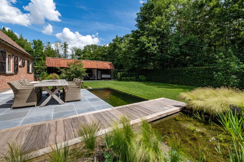 Totaalrenovatie hoevetuin door Concept Gardens