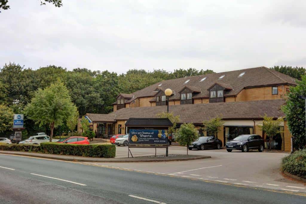 Best Western Hotel St Pierre exterior in Newmillerdam Wakefield