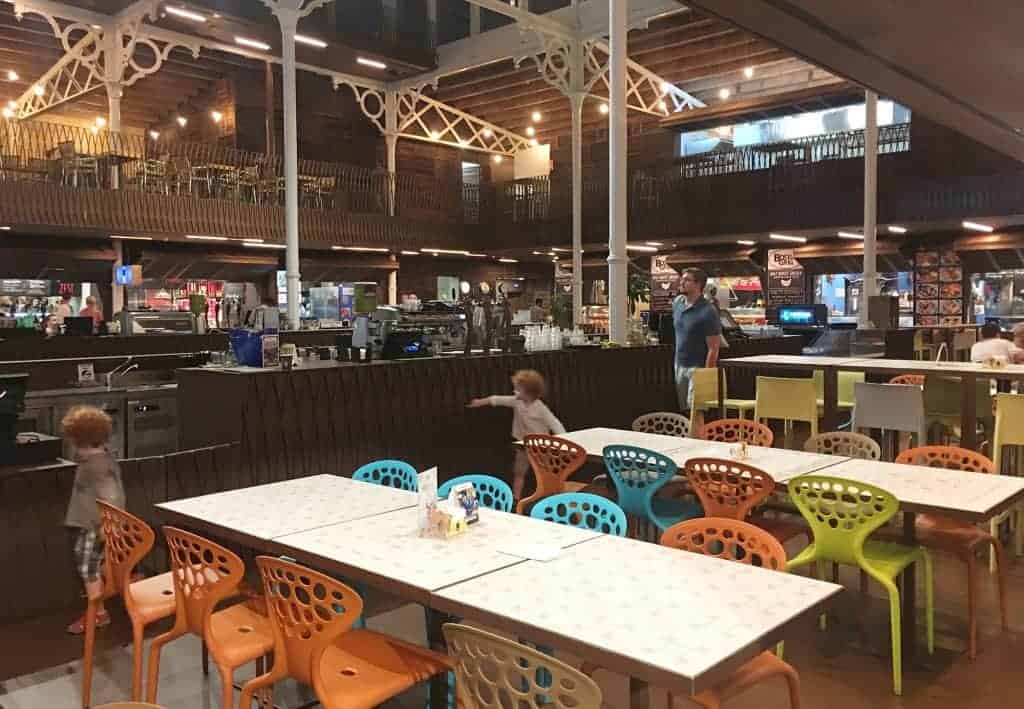 Walking in Valletta we found this modern street food market (Eataly style) where even the more difficult kids would find soothing to eat. You can't miss it is on one of the main street (merchants st)