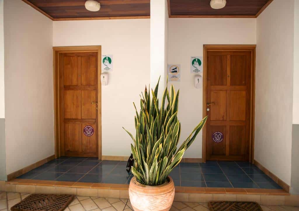 cavern apartments praslin2