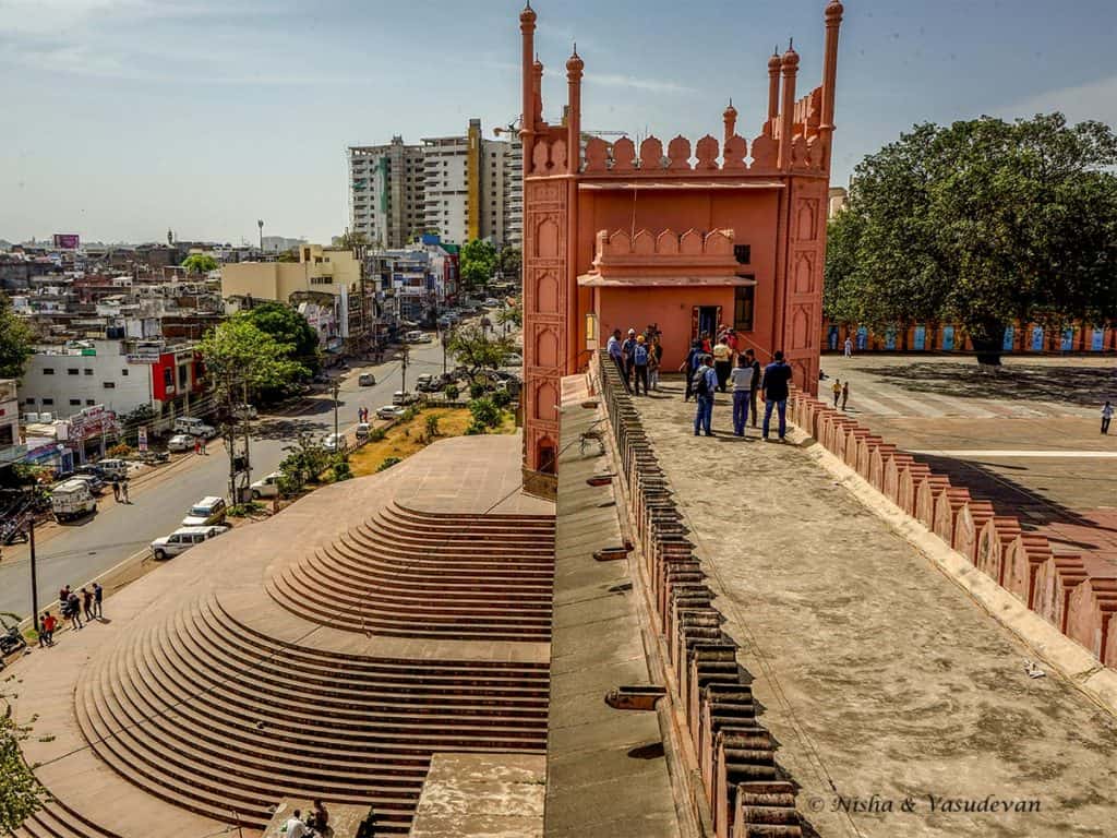 Complete Guide to Taj-ul-Masajid, Bhopal, India's Largest Mosque 20 taj ul masajid the largest mosque in india