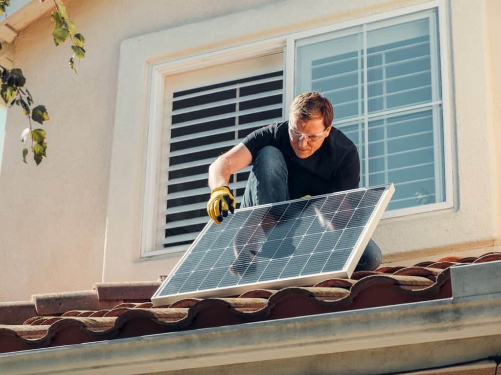 Selling a house with solar panels in San Diego