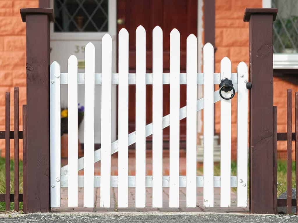 how to build a garden gate 