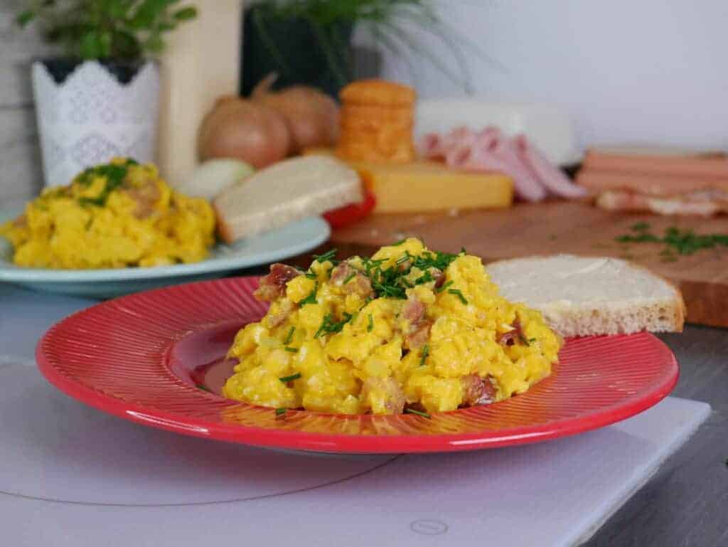 scrambled eggs in a plate.