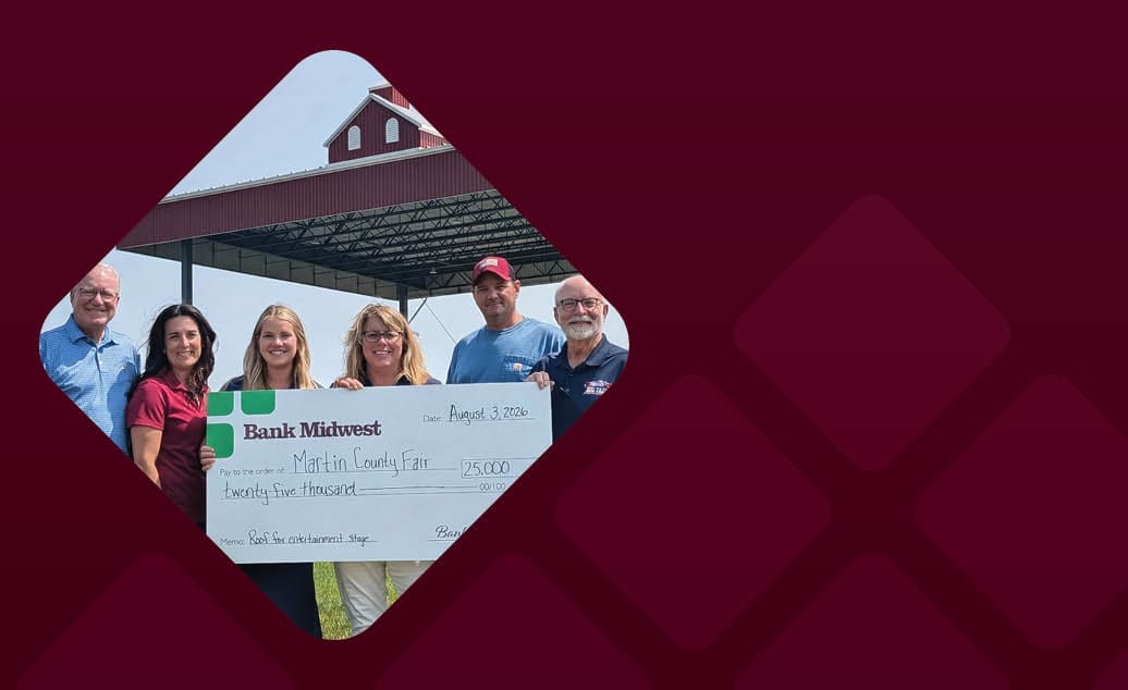 Bank Midwest donation to Martin County Fair