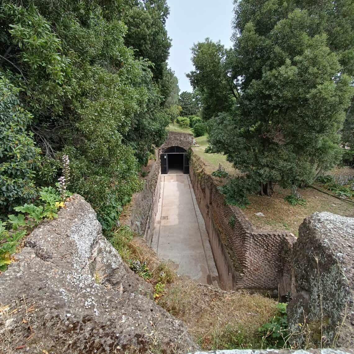 CRIPTOPÓRTICO NERONIANO