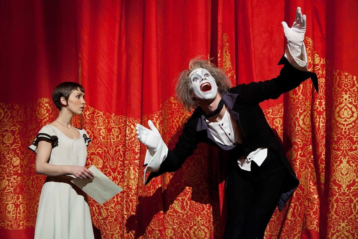 Sky 3D rinnova la sua veste grafica e celebra il cambio di look con "Cirque du Soleil 3D: mondi lontani" | Digitale terrestre: Dtti.it