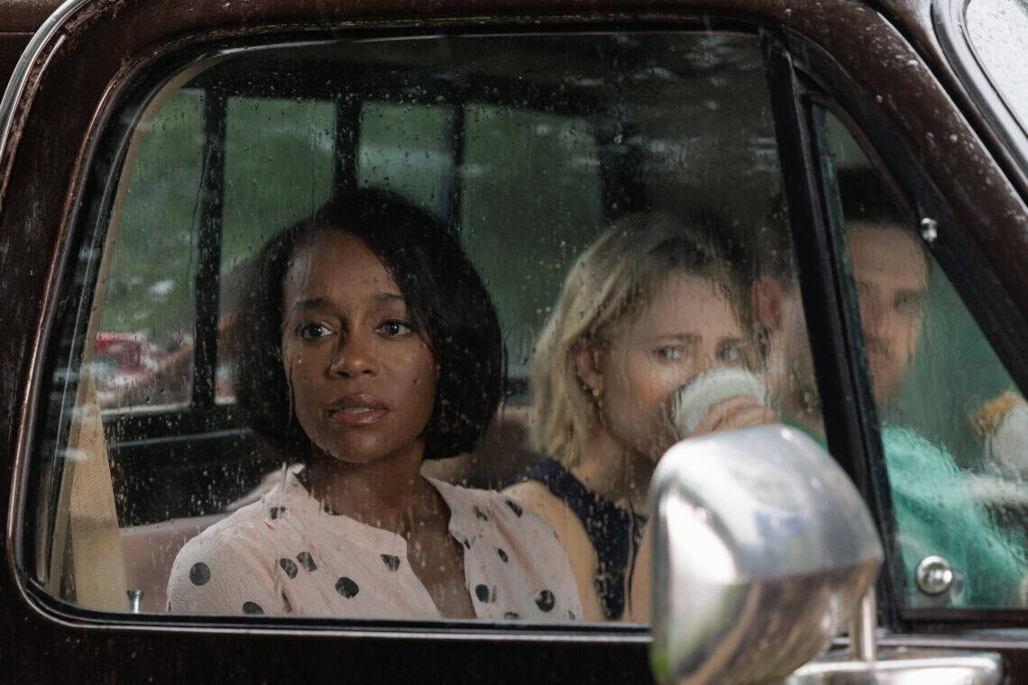 GROSSE POINTE GARDEN SOCIETY -- "Pilot" Episode -- Pictured: (l-r) Aja Naomi King as Catherine, AnnaSophia Robb as Alice, Ben Rappaport as Brett -- (Photo by: Steve Swisher/NBC)