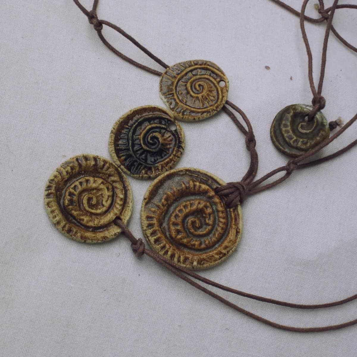 Keramické přívěsky - ulita