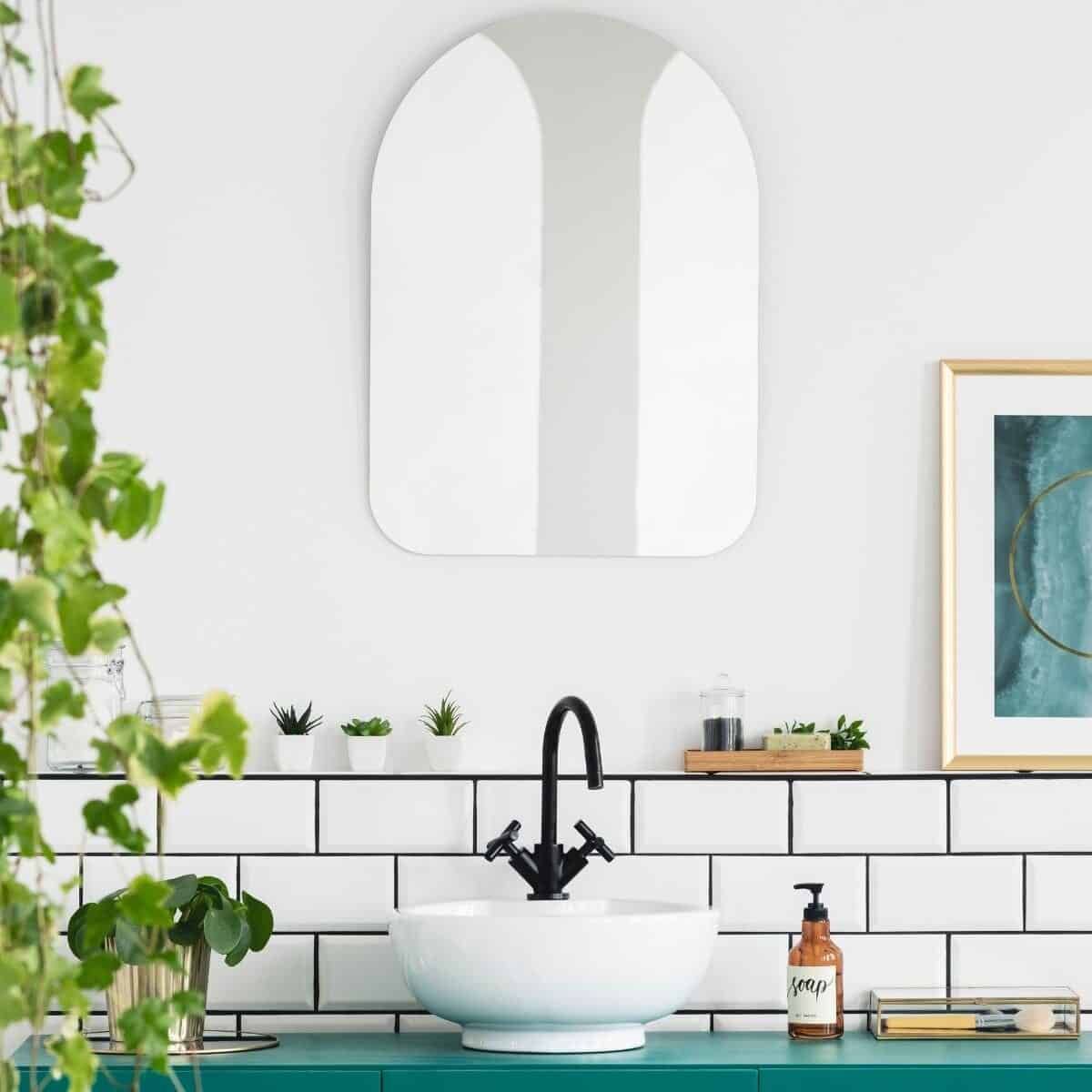 bathroom clean and fresh
