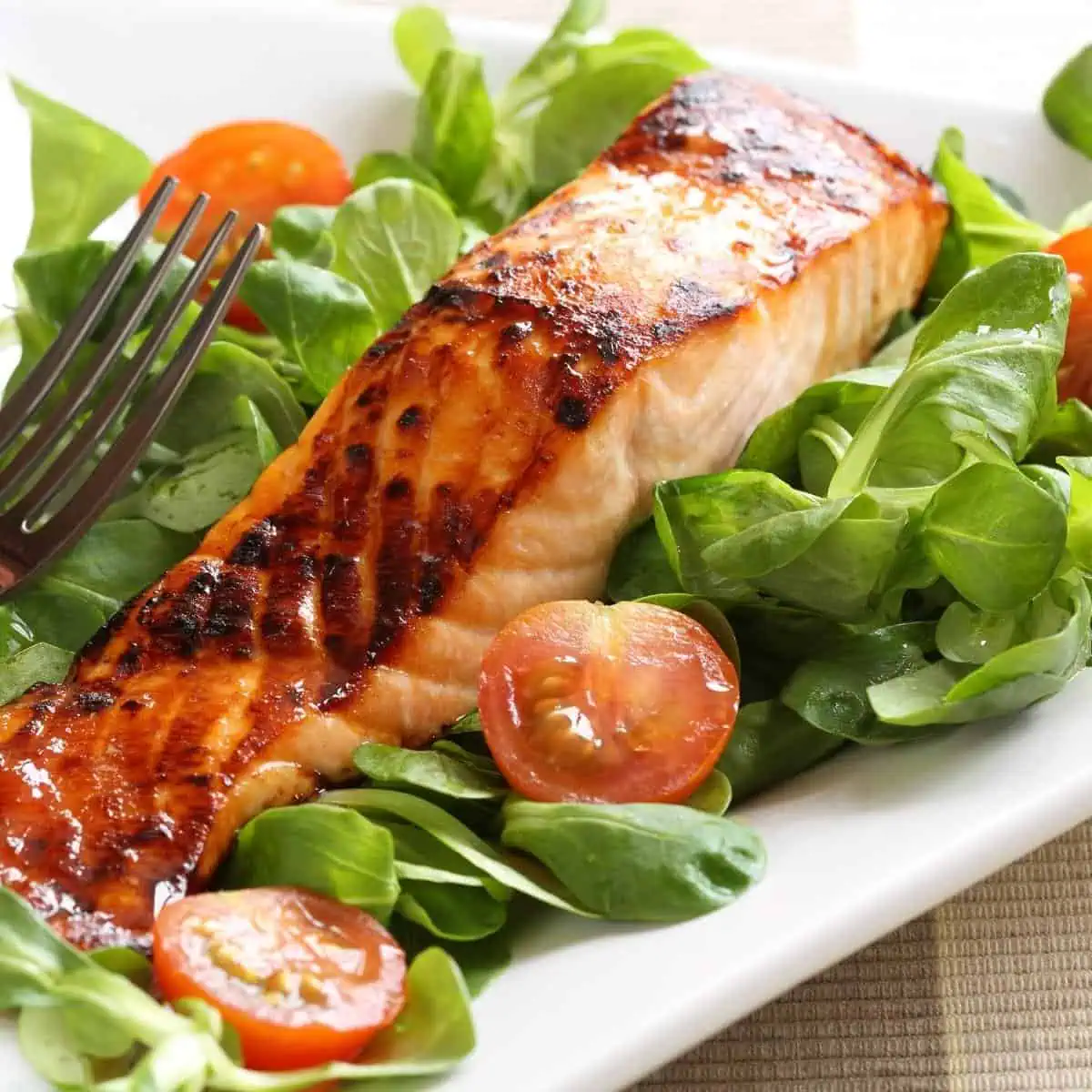 honey and soy salmon salad