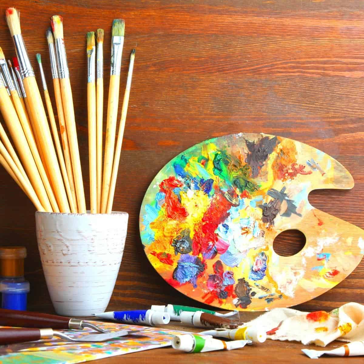 art palate and equipment